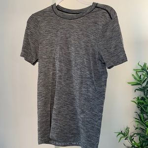 Lyly lemon Metal Vent Tech T Shirt